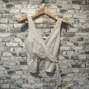 EUC Abercrombie & Fitch White & Grey Stripe Tank Top Blouse Size XS